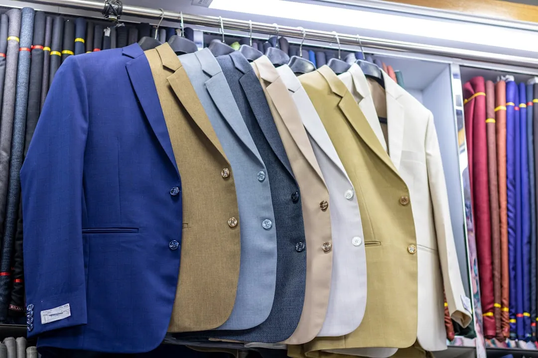 酒店及企事业单位制服采购指南：鸿洛工装定制流程详解正文配图 2